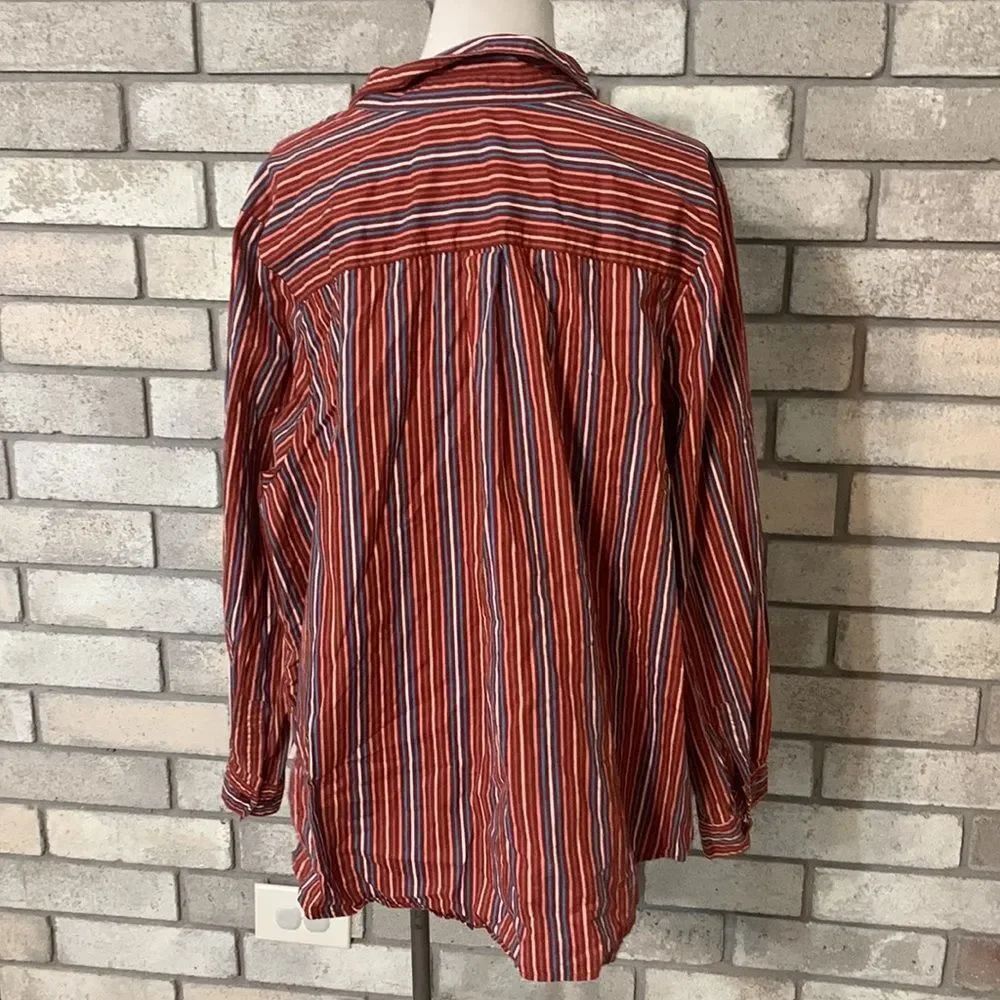 3for$20 button front 24w - Picture 2 of 3